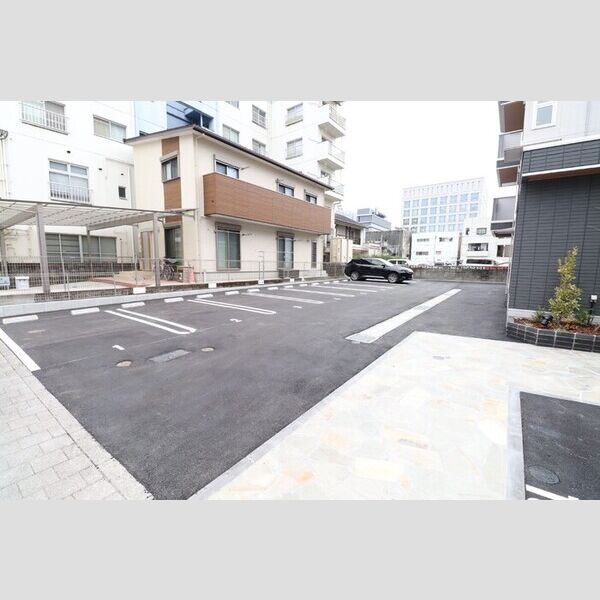 駐車場 (駐車場)