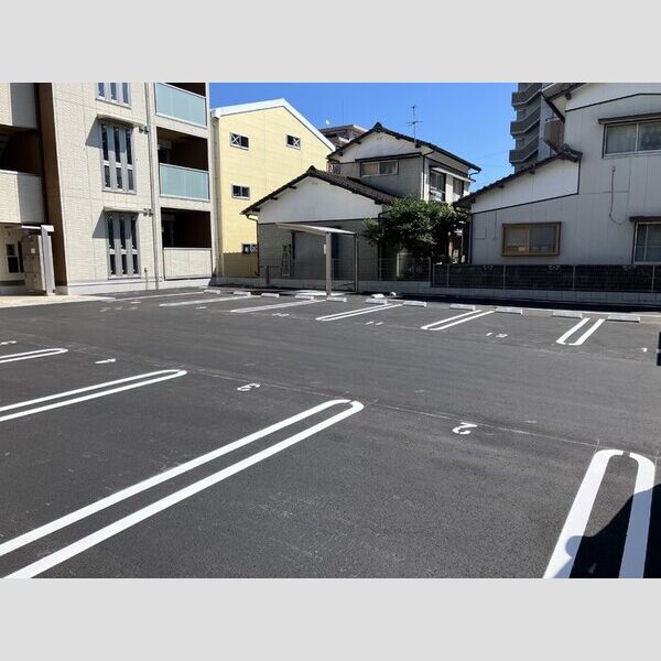 駐車場 (駐車場)