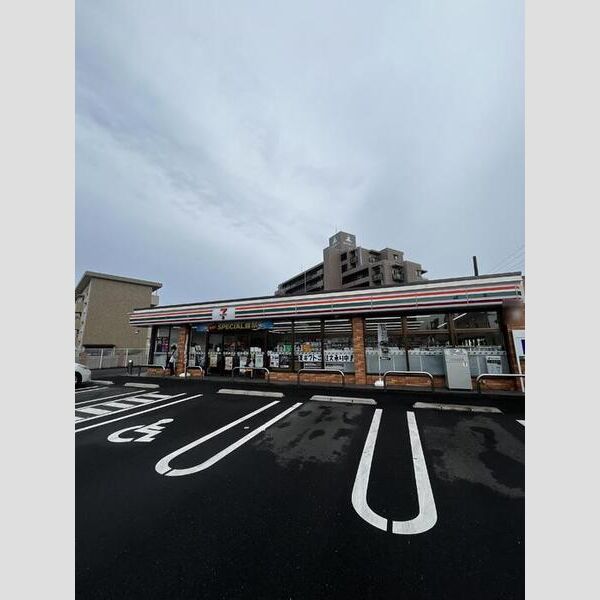 現地周辺 (セブンイレブン宮崎権現町店(312m))