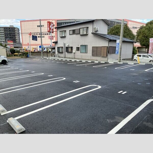 駐車場 (駐車場)