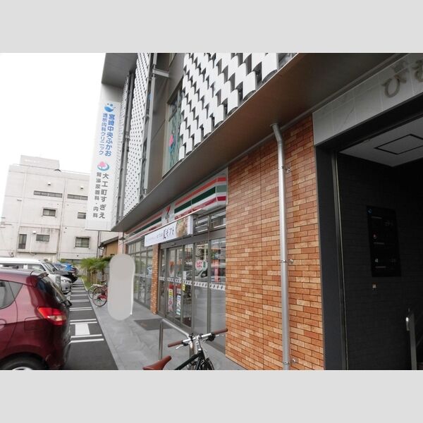 現地周辺 (セブンイレブン宮崎大工町店　245m)