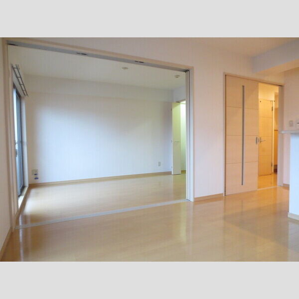 その他 (303　リビングから洋室)