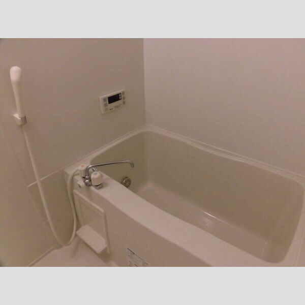 バス (202　バスルーム)