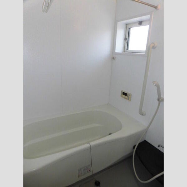 バス (102　浴室)