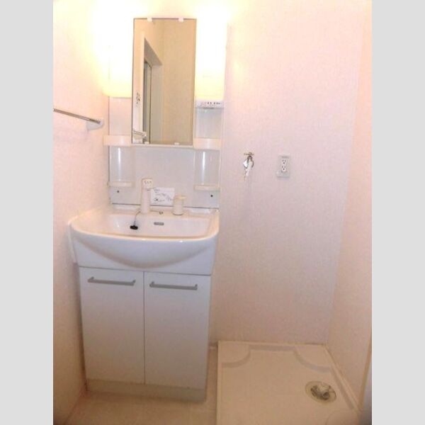 洗面所 (102　洗髪洗面化粧台・洗濯機置き場)