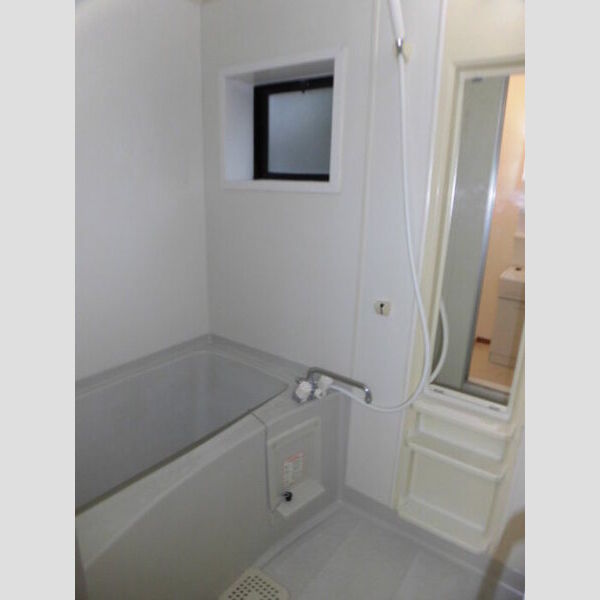 バス (C102　浴室)