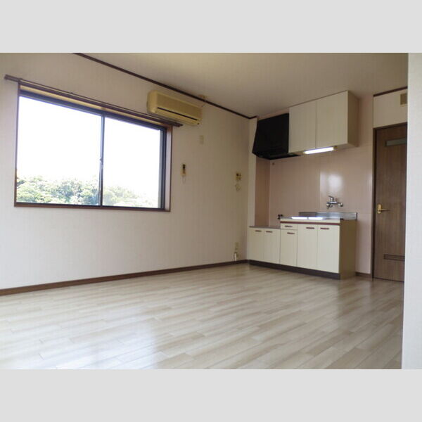 その他 (202　洋室)