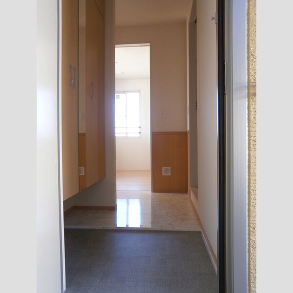 玄関 (B207　玄関内側)