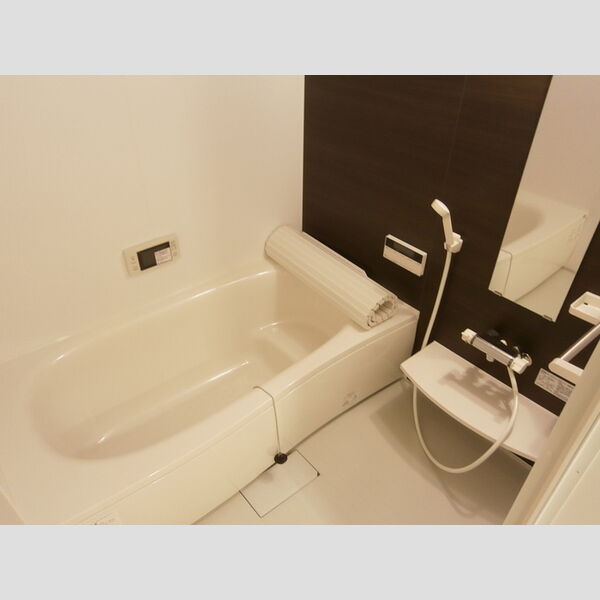 バス (B207　浴室TV　換気乾燥機付バスルーム)