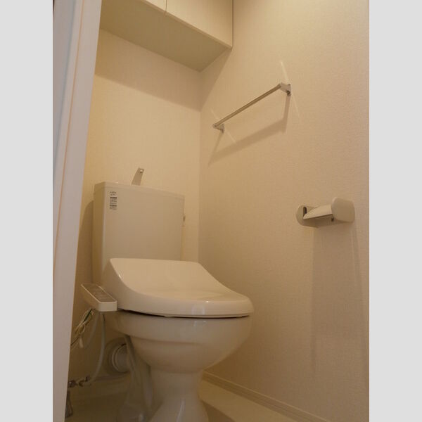 トイレ (B207　温水洗浄暖房便座トイレ)