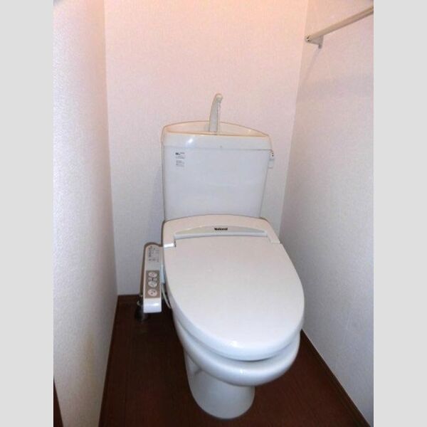 トイレ (102　温水洗浄暖房便座)
