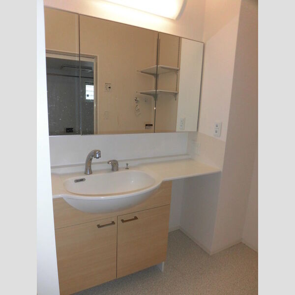 洗面所 (B102　洗髪洗面化粧台)