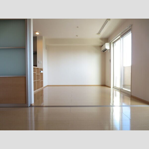 居室・リビング (305　LDK洋室)