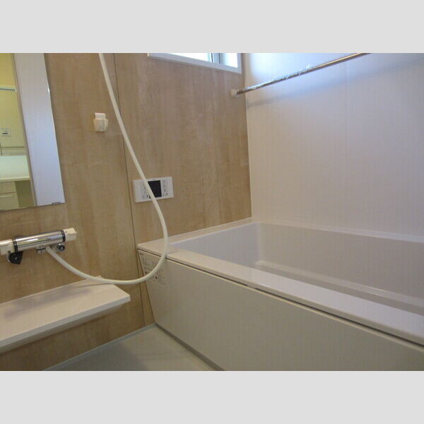 バス (103　浴室)