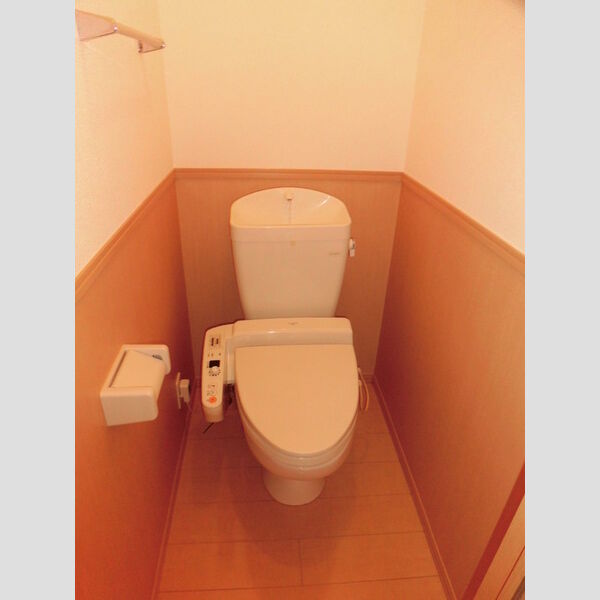 トイレ (201 温水洗浄暖房便座)