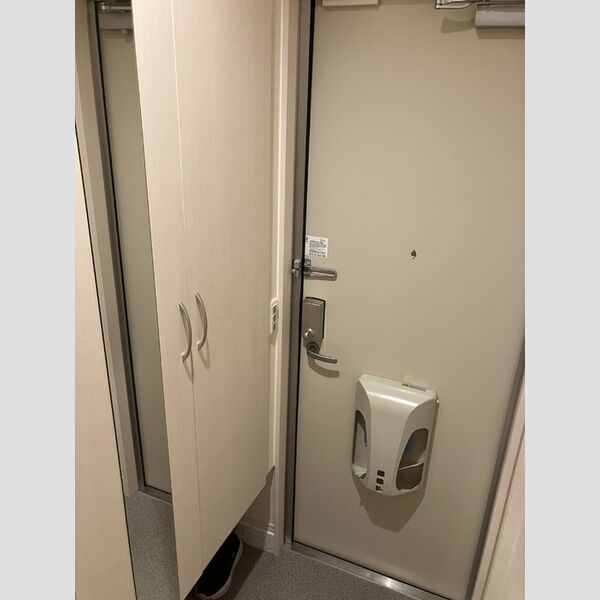 玄関 (202　玄関)