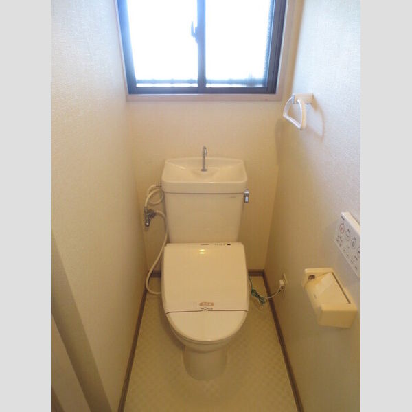 トイレ (301　温水洗浄暖房便座トイレ)