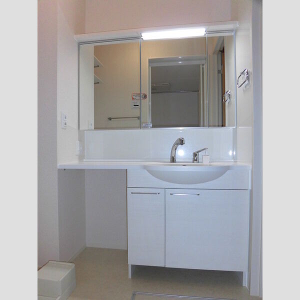 洗面所 (105洗面化粧台)