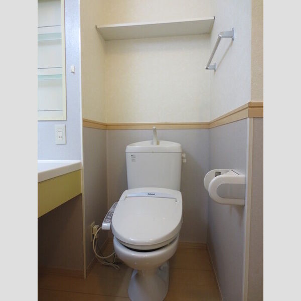 トイレ (102　温水洗浄暖房便座トイレ)