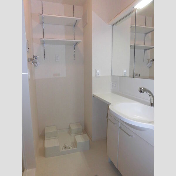 洗面所 (B202　洗面所)