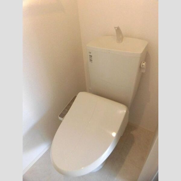 トイレ (202　温水洗浄暖房便座)