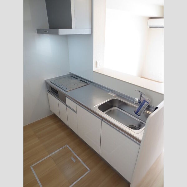 キッチン (102　IHコンロ・床下収納付キッチン)