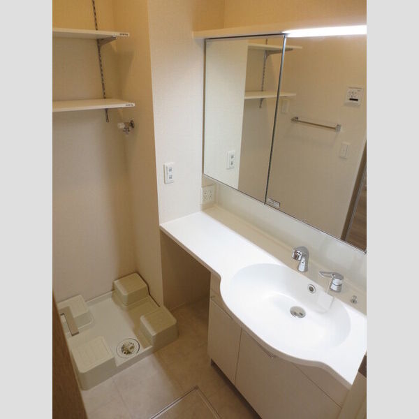 洗面所 (102　洗髪洗面化粧台　洗濯機置き場)