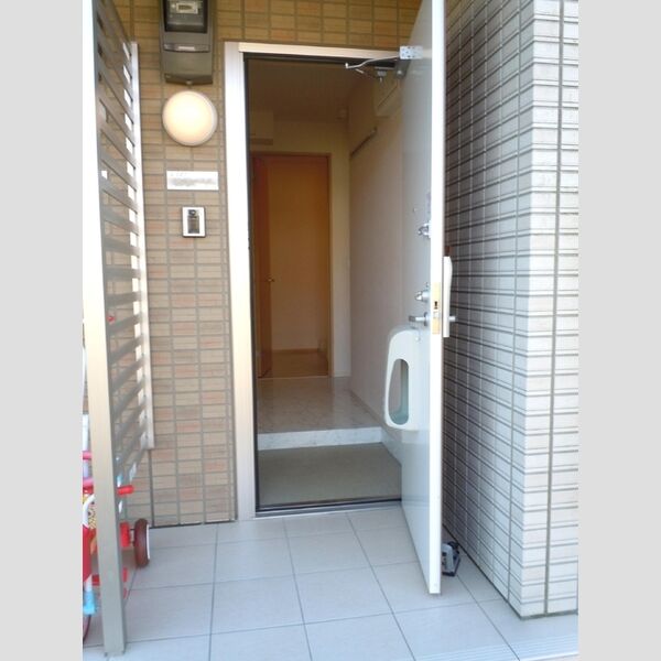 玄関 (107 玄関)