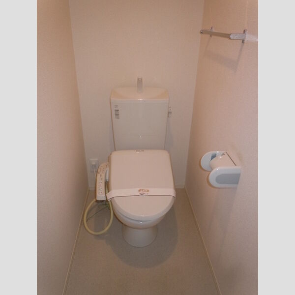 トイレ (205 温水洗浄暖房便座トイレ)