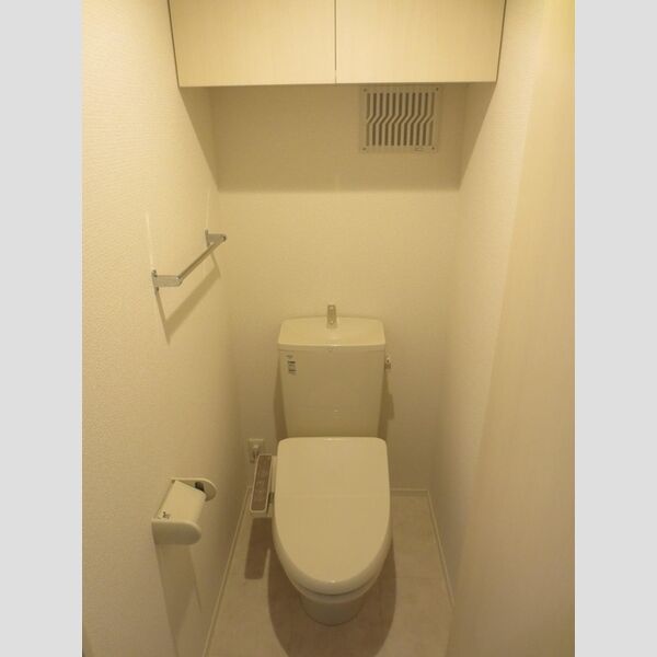 トイレ (201　温水洗浄暖房便座トイレ)