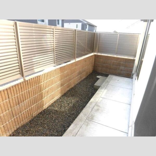 その他 (A102　専用庭)