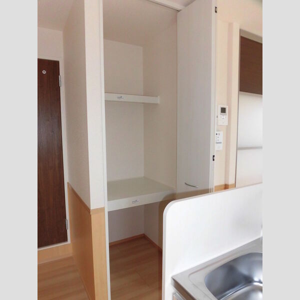 収納 (207　キッチン横収納)