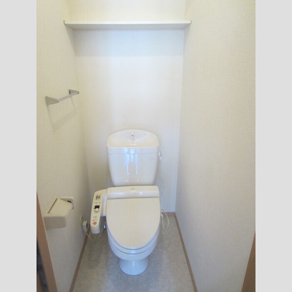 トイレ (102　温水洗浄暖房便座トイレ)