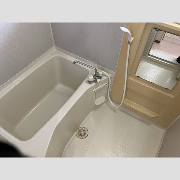 バス (B105　バスルーム)