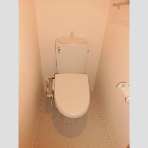 トイレ (207温水洗浄暖房便座)