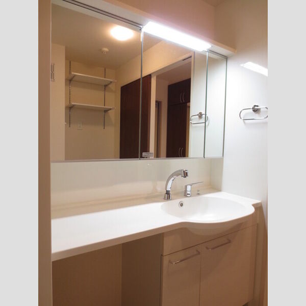 洗面所 (B303　洗髪洗面化粧台)