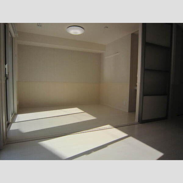 その他 (101　南側洋室)