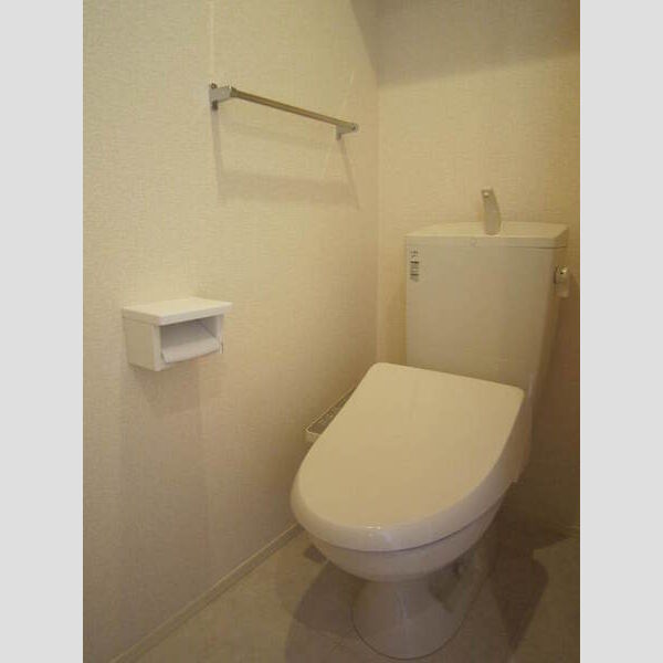 トイレ (101　温水洗浄暖房便座)