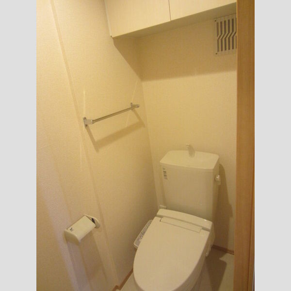 トイレ (302　温水洗浄暖房便座トイレ)