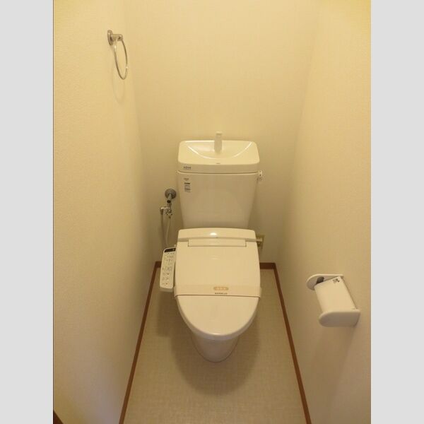 トイレ (102　温水洗浄暖房便座トイレ)