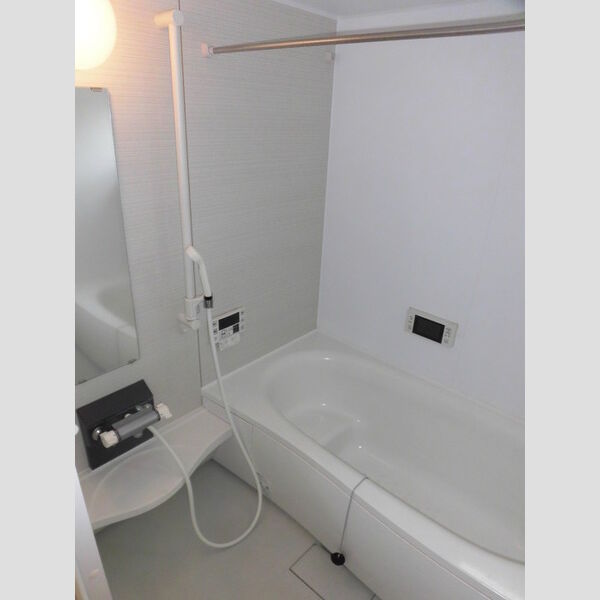 バス (Ⅱ-101　浴室TV・換気乾燥機付バスルーム)