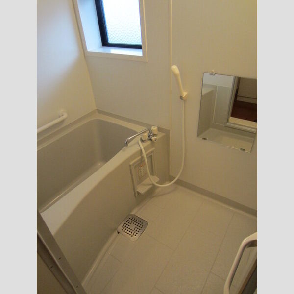 バス (202　バスルーム)