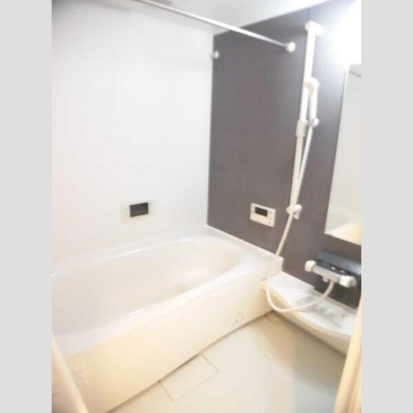 バス (B102　浴室TV・換気乾燥機付き浴室)