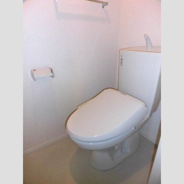 トイレ (B102　温水洗浄暖房便座)