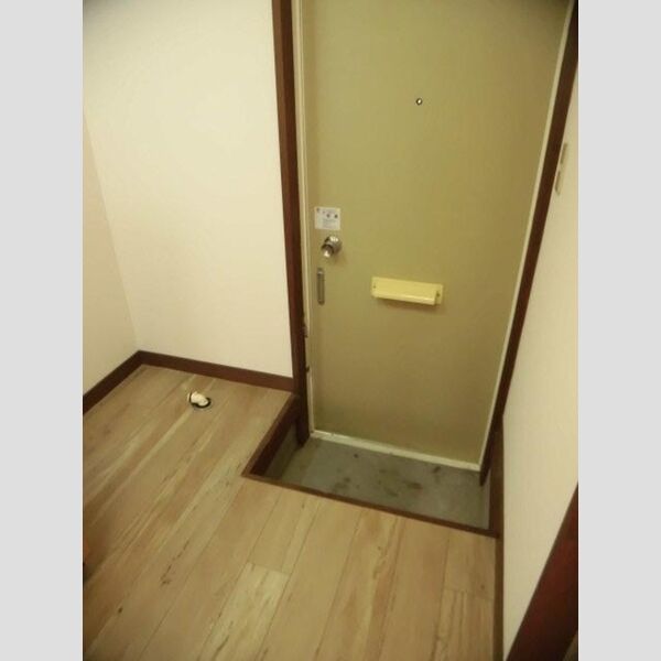 その他 (1A　洗濯機置き場・玄関)