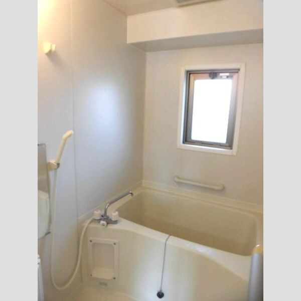 バス (402　浴室)