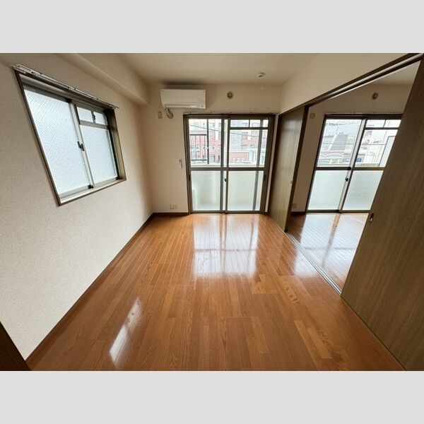 居室・リビング (201　洋室)