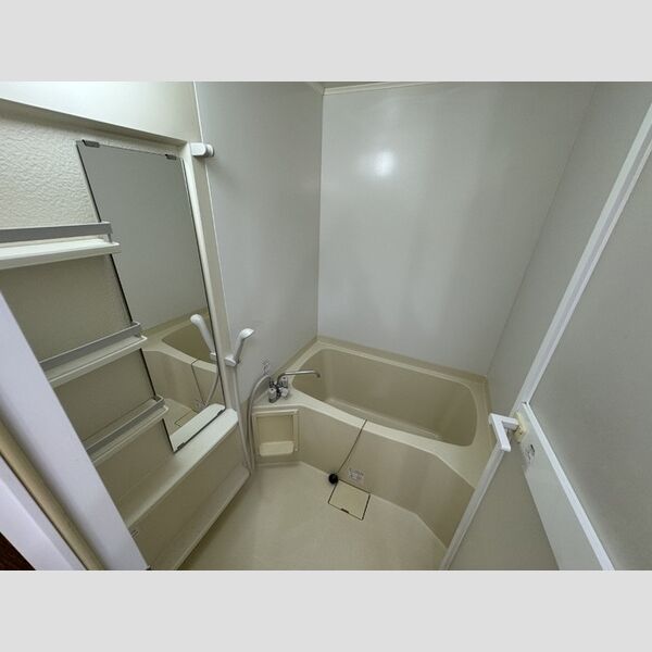 バス (201　バスルーム)