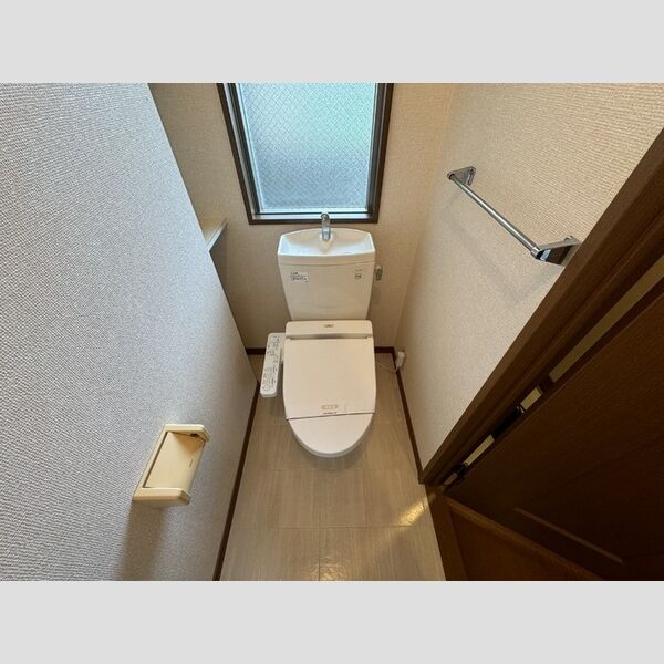 トイレ (201　温水洗浄暖房便座トイレ)