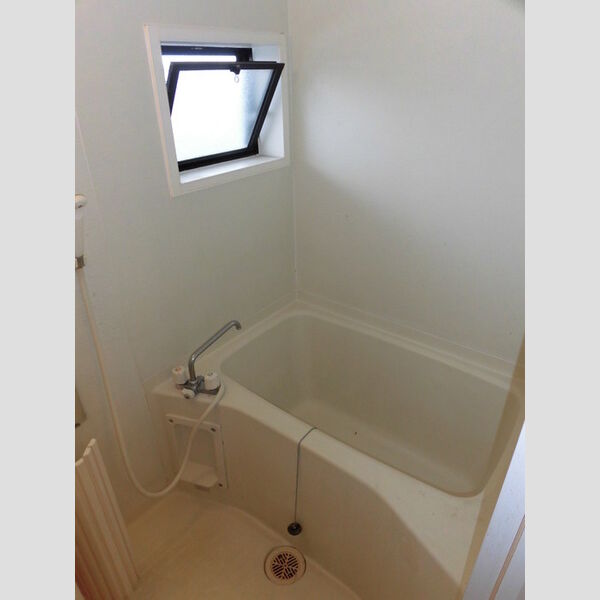 バス (202　浴室)